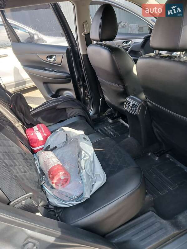 Позашляховик / Кросовер Nissan X-Trail 2014 в Дніпрі фото 6 Позашляховик / Кросовер Nissan X-Trail 2014 в Дніпрі