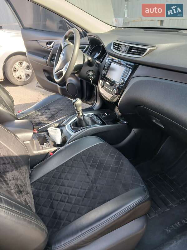 Позашляховик / Кросовер Nissan X-Trail 2014 в Дніпрі фото 13 Позашляховик / Кросовер Nissan X-Trail 2014 в Дніпрі