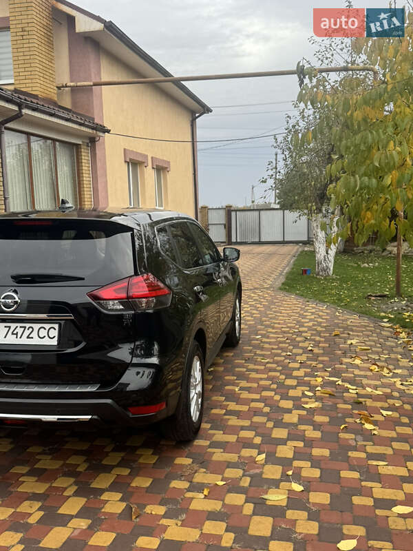 Внедорожник / Кроссовер Nissan X-Trail 2019 в Глухове