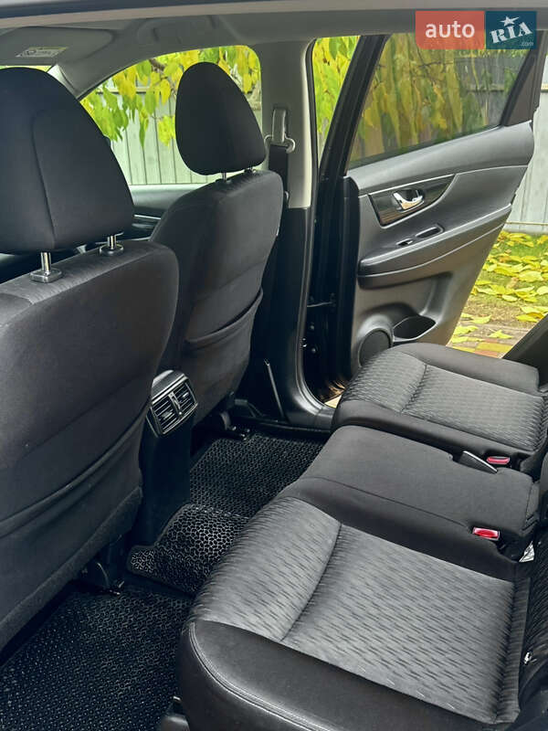 Внедорожник / Кроссовер Nissan X-Trail 2019 в Глухове