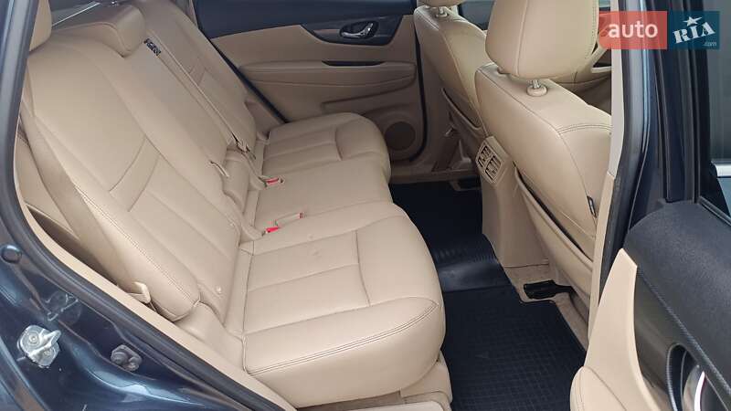 Позашляховик / Кросовер Nissan X-Trail 2015 в Києві