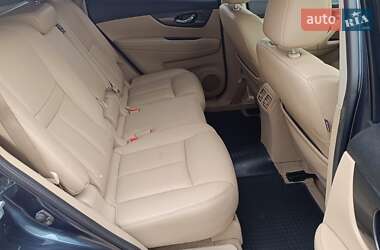 Внедорожник / Кроссовер Nissan X-Trail 2015 в 