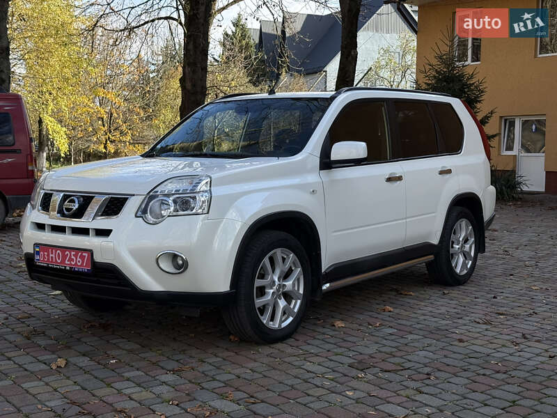 Позашляховик / Кросовер Nissan X-Trail 2013 в Тячеві фото 8 Позашляховик / Кросовер Nissan X-Trail 2013 в Тячеві