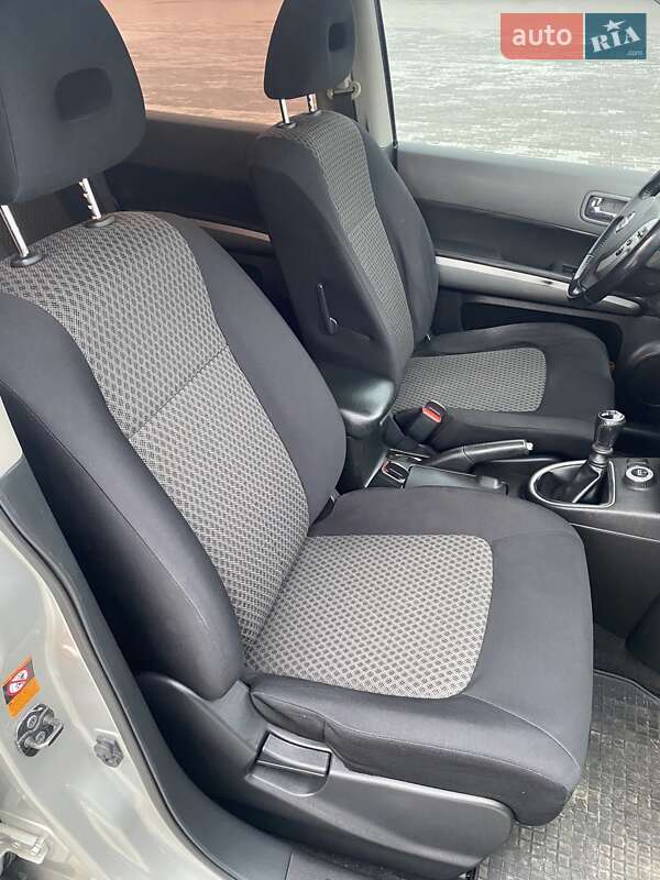 Внедорожник / Кроссовер Nissan X-Trail 2008 в Нововолынске