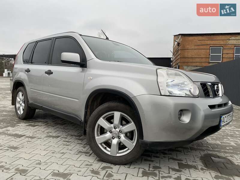 Внедорожник / Кроссовер Nissan X-Trail 2008 в Нововолынске