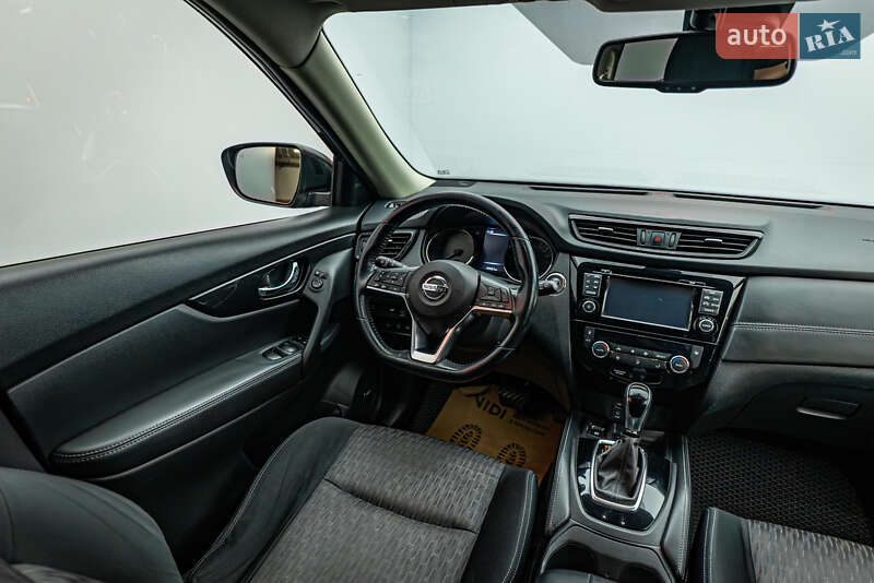 Позашляховик / Кросовер Nissan X-Trail 2018 в Києві фото 12 Позашляховик / Кросовер Nissan X-Trail 2018 в Києві