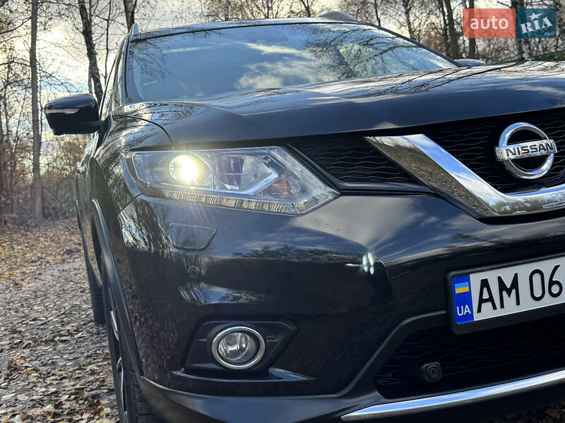 Позашляховик / Кросовер Nissan X-Trail 2017 в Бердичеві