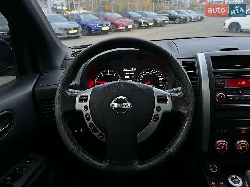 Внедорожник / Кроссовер Nissan X-Trail 2014 в Киеве фото 15 Внедорожник / Кроссовер Nissan X-Trail 2014 в Киеве