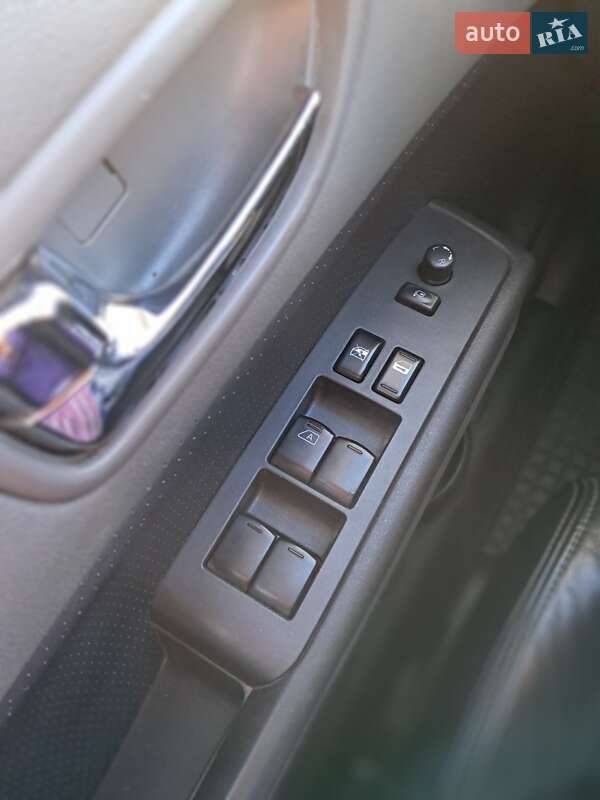 Позашляховик / Кросовер Nissan X-Trail 2007 в Черкасах