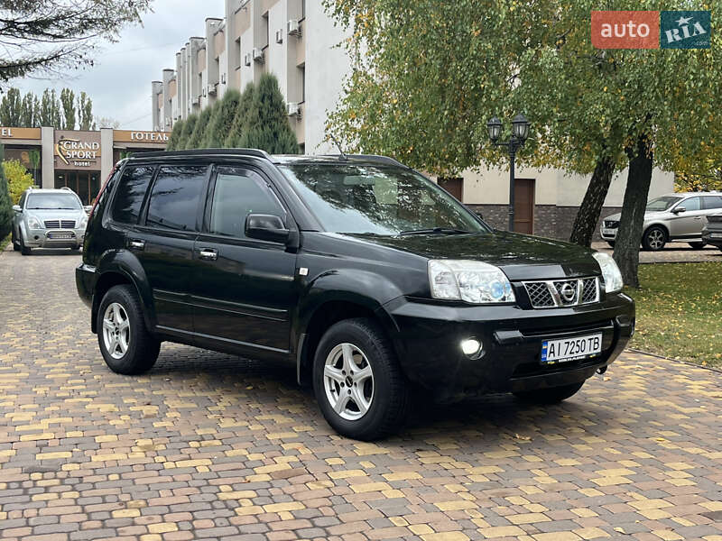 Позашляховик / Кросовер Nissan X-Trail 2004 в Броварах