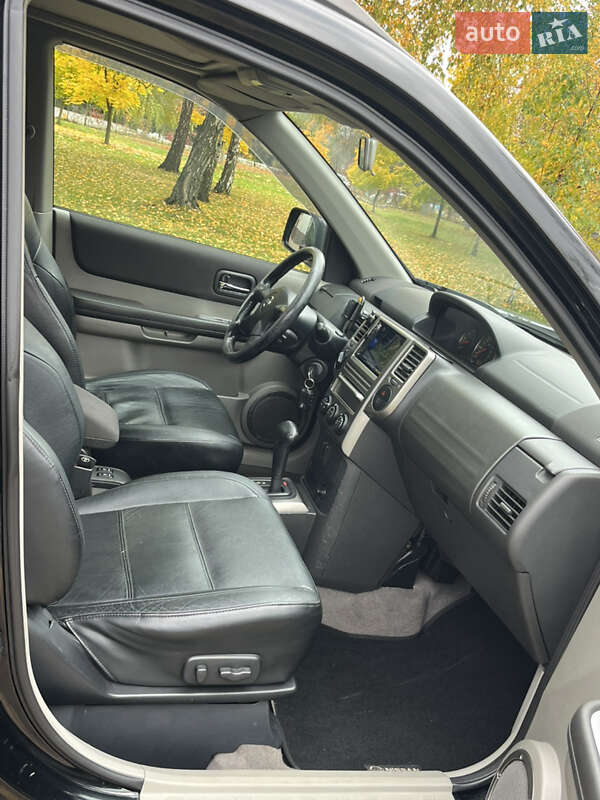 Позашляховик / Кросовер Nissan X-Trail 2004 в Броварах