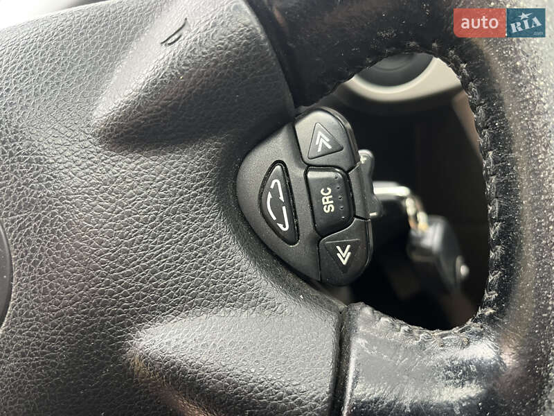 Позашляховик / Кросовер Nissan X-Trail 2004 в Броварах