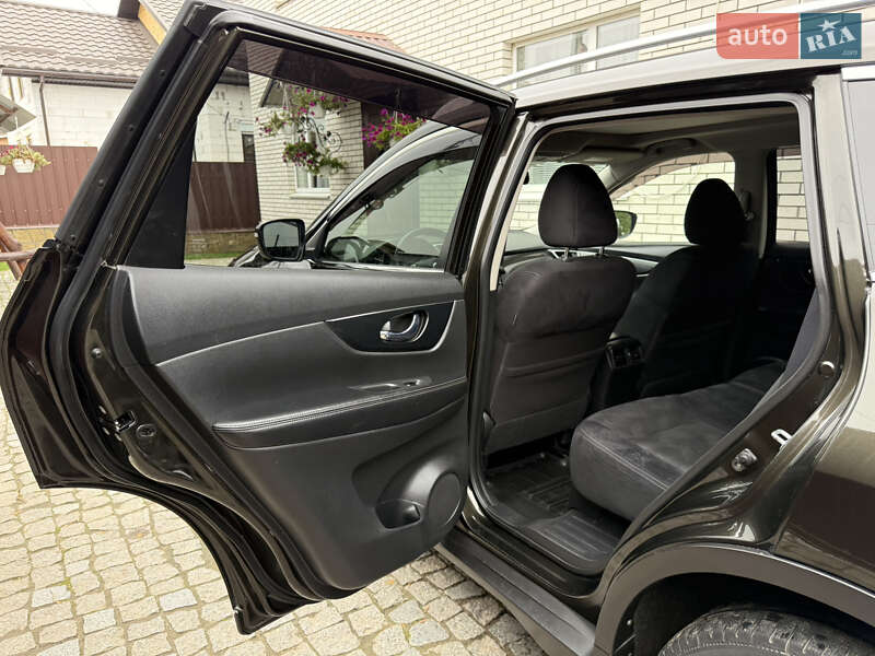 Позашляховик / Кросовер Nissan X-Trail 2017 в Вінниці