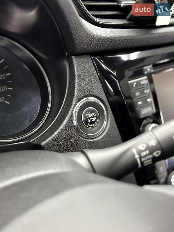 Внедорожник / Кроссовер Nissan X-Trail 2017 в Тернополе