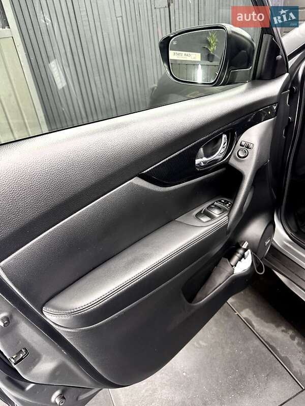 Внедорожник / Кроссовер Nissan X-Trail 2017 в Тернополе