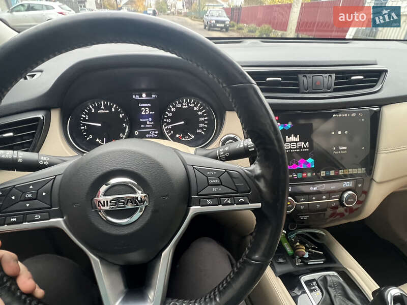 Внедорожник / Кроссовер Nissan X-Trail 2018 в Чернобае