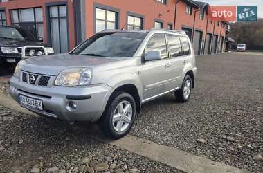 Внедорожник / Кроссовер Nissan X-Trail 2004 в Тячеве