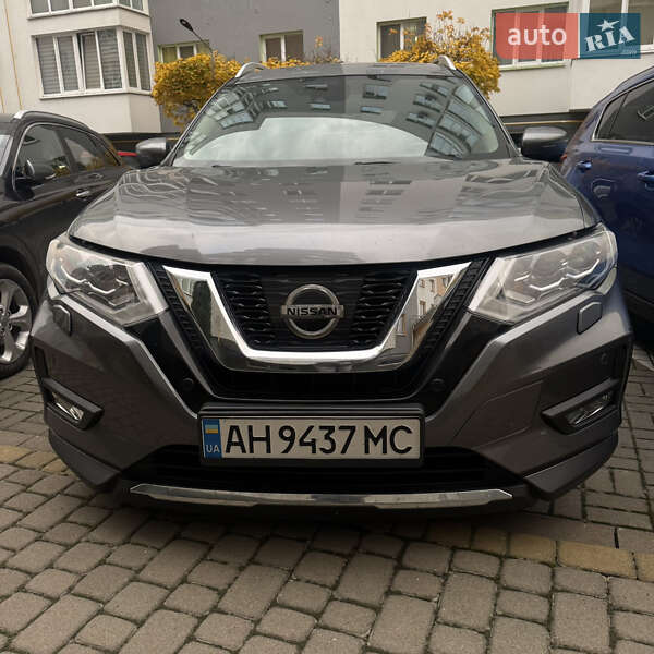 Внедорожник / Кроссовер Nissan X-Trail 2018 в Львове фото Внедорожник / Кроссовер Nissan X-Trail 2018 в Львове