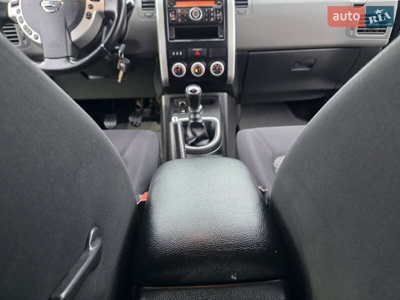 Позашляховик / Кросовер Nissan X-Trail 2007 в Хмельницькому