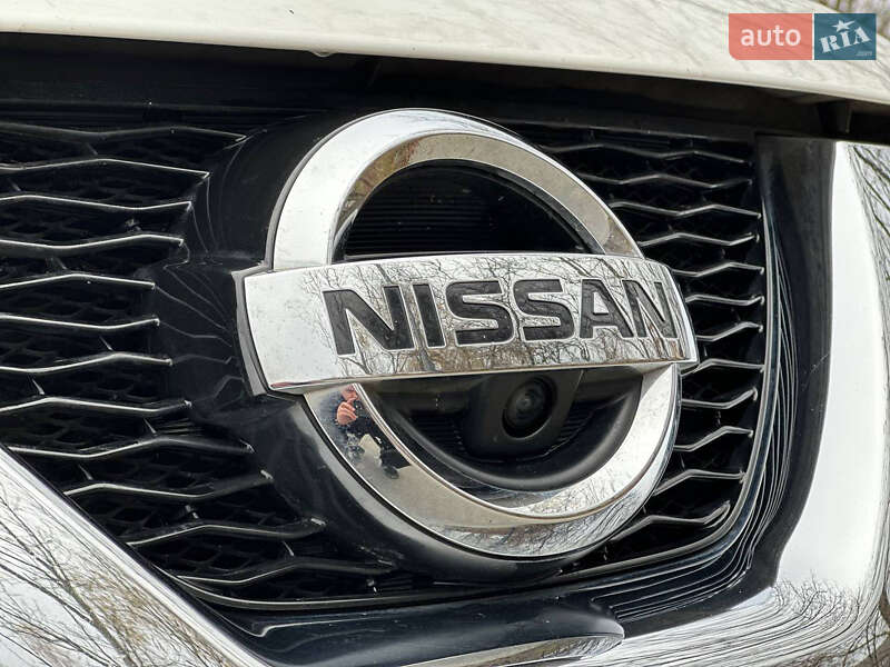 Внедорожник / Кроссовер Nissan X-Trail 2017 в Дрогобыче