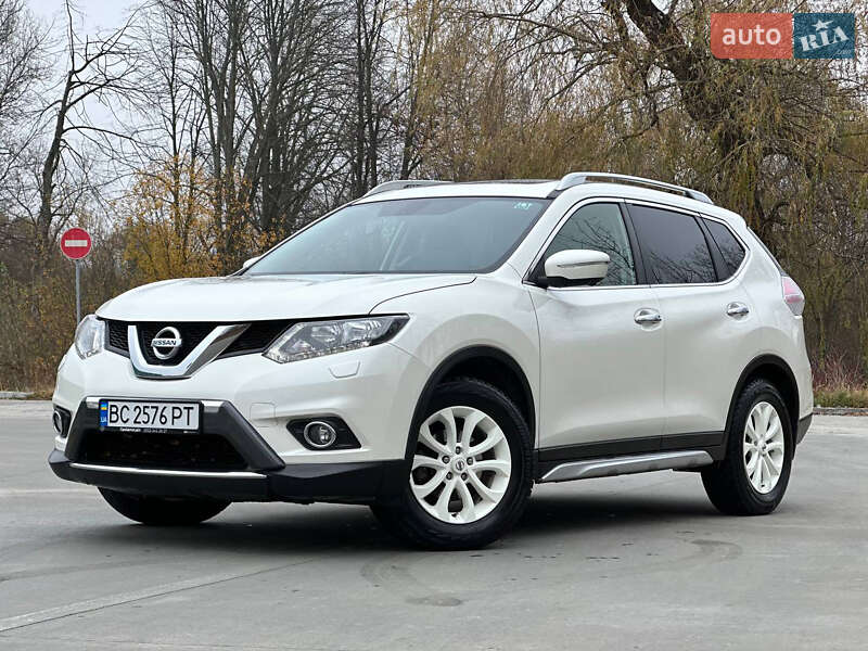 Внедорожник / Кроссовер Nissan X-Trail 2017 в Дрогобыче