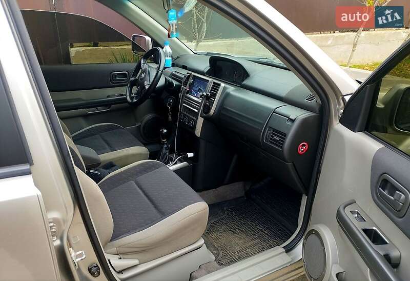 Внедорожник / Кроссовер Nissan X-Trail 2004 в Рени фото 9 Внедорожник / Кроссовер Nissan X-Trail 2004 в Рени