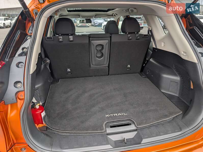 Внедорожник / Кроссовер Nissan X-Trail 2018 в Львове