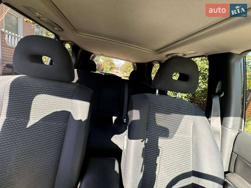 Позашляховик / Кросовер Nissan X-Trail 2014 в Чернігові