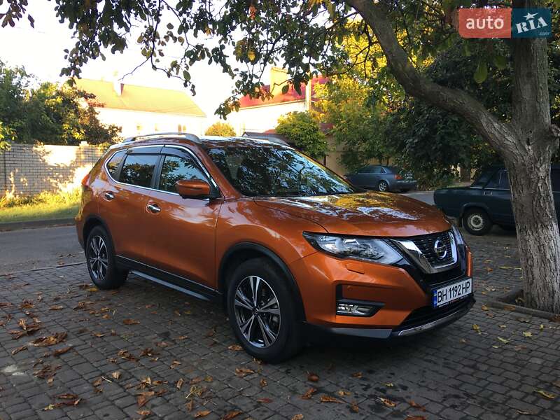 Позашляховик / Кросовер Nissan X-Trail 2017 в Одесі