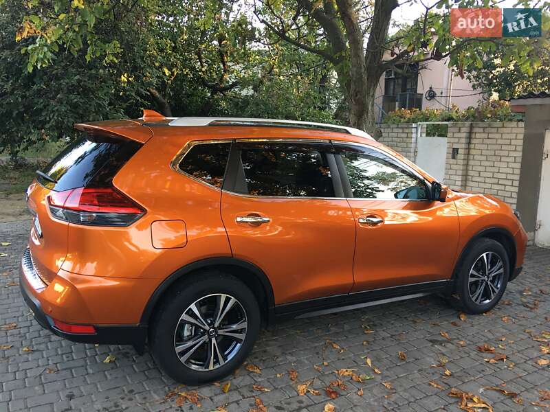 Позашляховик / Кросовер Nissan X-Trail 2017 в Одесі