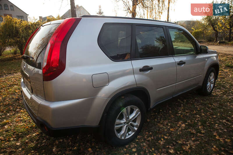 Позашляховик / Кросовер Nissan X-Trail 2014 в Лубнах
