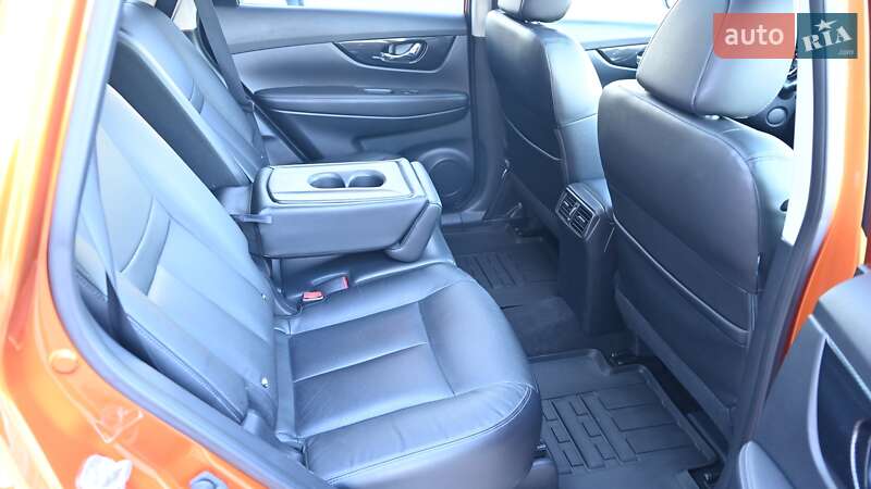 Внедорожник / Кроссовер Nissan X-Trail 2017 в Киеве