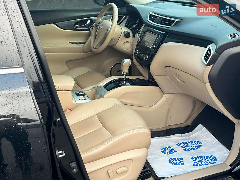 Внедорожник / Кроссовер Nissan X-Trail 2017 в Киеве