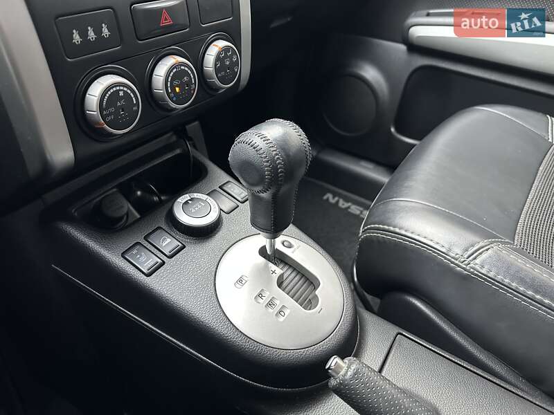 Позашляховик / Кросовер Nissan X-Trail 2012 в Києві