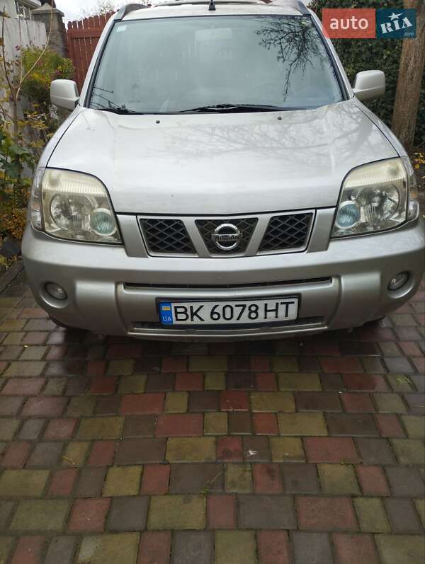 Nissan X-Trail 2005
