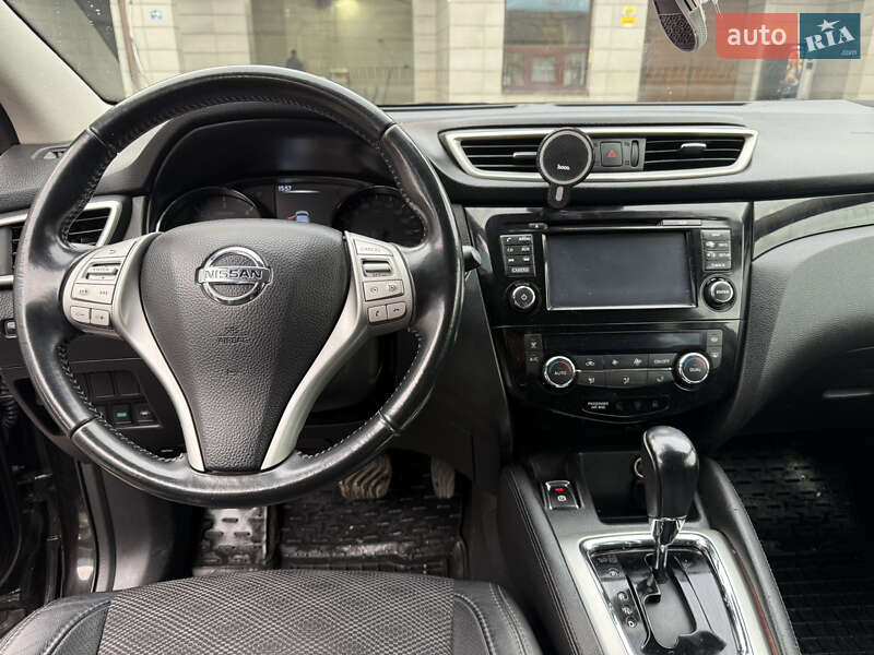 Позашляховик / Кросовер Nissan X-Trail 2015 в Старокостянтинові