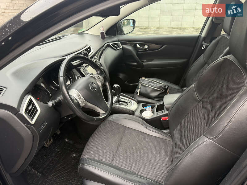 Позашляховик / Кросовер Nissan X-Trail 2015 в Старокостянтинові