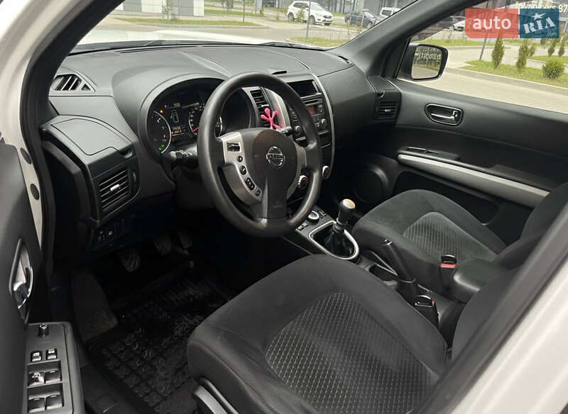 Внедорожник / Кроссовер Nissan X-Trail 2013 в Киеве