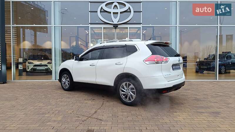 Внедорожник / Кроссовер Nissan X-Trail 2015 в Киеве фото 2 Внедорожник / Кроссовер Nissan X-Trail 2015 в Киеве