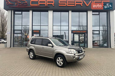 Внедорожник / Кроссовер Nissan X-Trail 2004 в Киеве