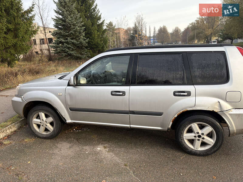 Внедорожник / Кроссовер Nissan X-Trail 2004 в Славутиче