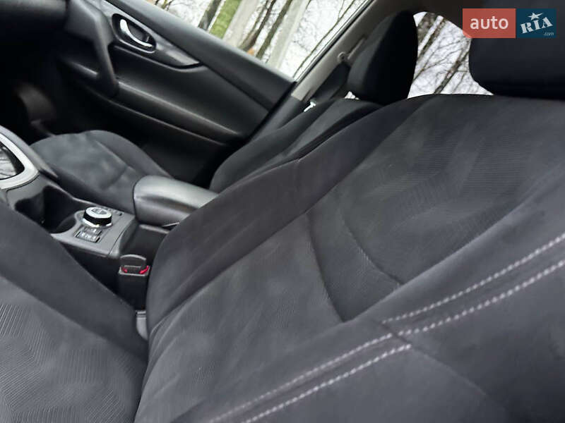 Внедорожник / Кроссовер Nissan X-Trail 2017 в Ахтырке