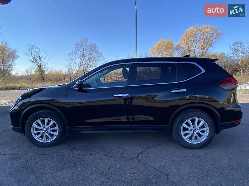 Внедорожник / Кроссовер Nissan X-Trail 2020 в Мукачево