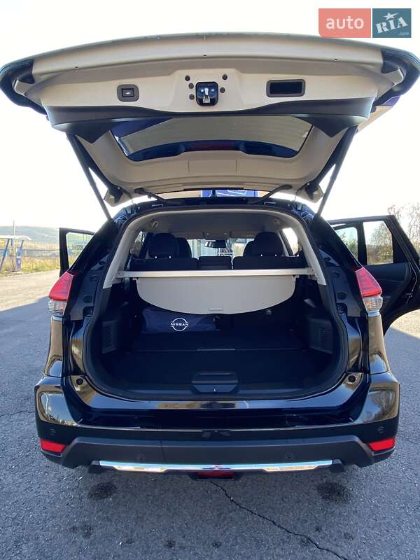 Внедорожник / Кроссовер Nissan X-Trail 2020 в Мукачево