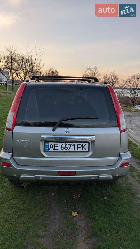 Внедорожник / Кроссовер Nissan X-Trail 2003 в Днепре
