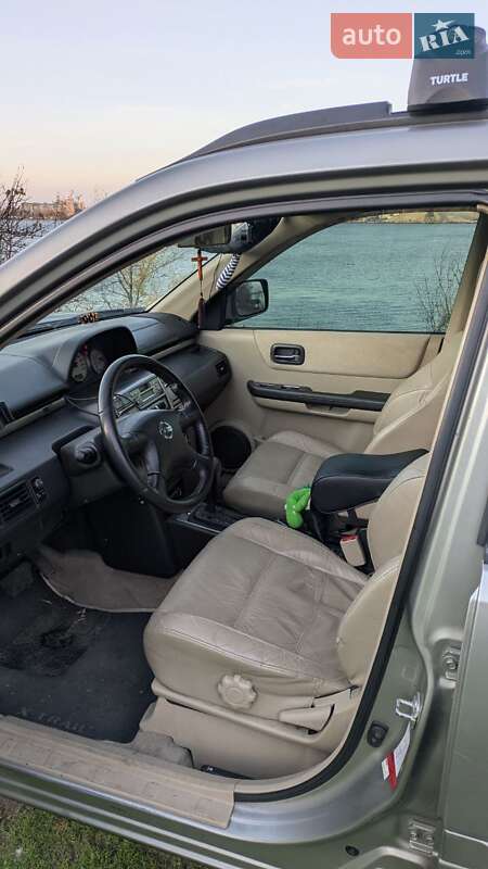 Внедорожник / Кроссовер Nissan X-Trail 2003 в Днепре