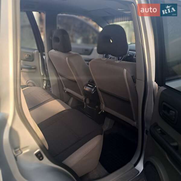 Позашляховик / Кросовер Nissan X-Trail 2006 в Могилів-Подільському