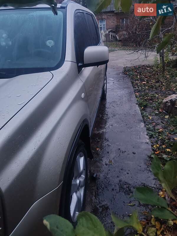 Внедорожник / Кроссовер Nissan X-Trail 2008 в Ромнах