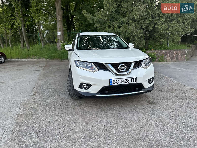 Позашляховик / Кросовер Nissan X-Trail 2014 в Львові фото 3 Позашляховик / Кросовер Nissan X-Trail 2014 в Львові
