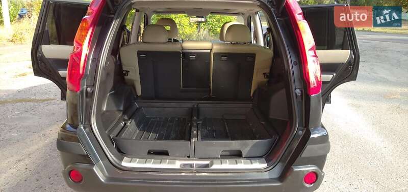 Внедорожник / Кроссовер Nissan X-Trail 2008 в Чугуеве